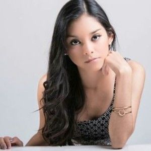 Meet your Posher, Harris